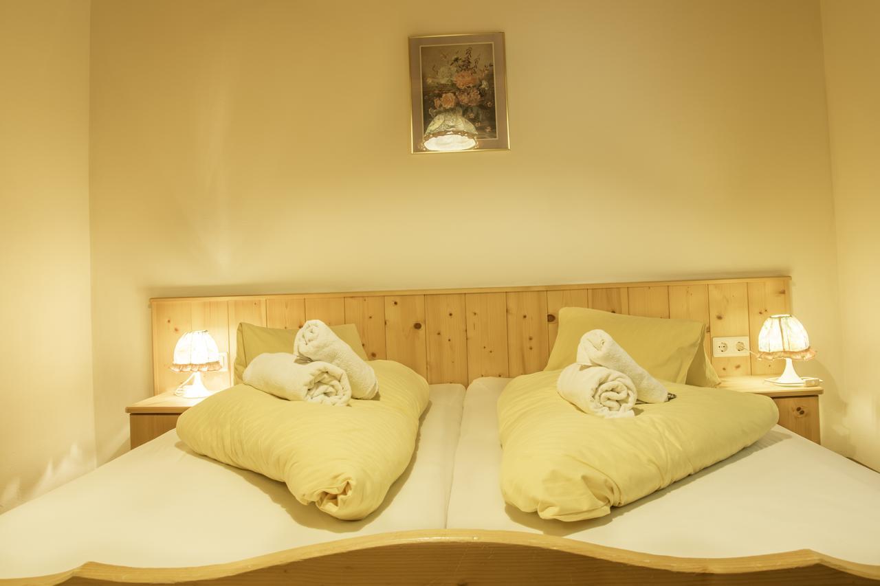 Hotel Gell Tweng Esterno foto