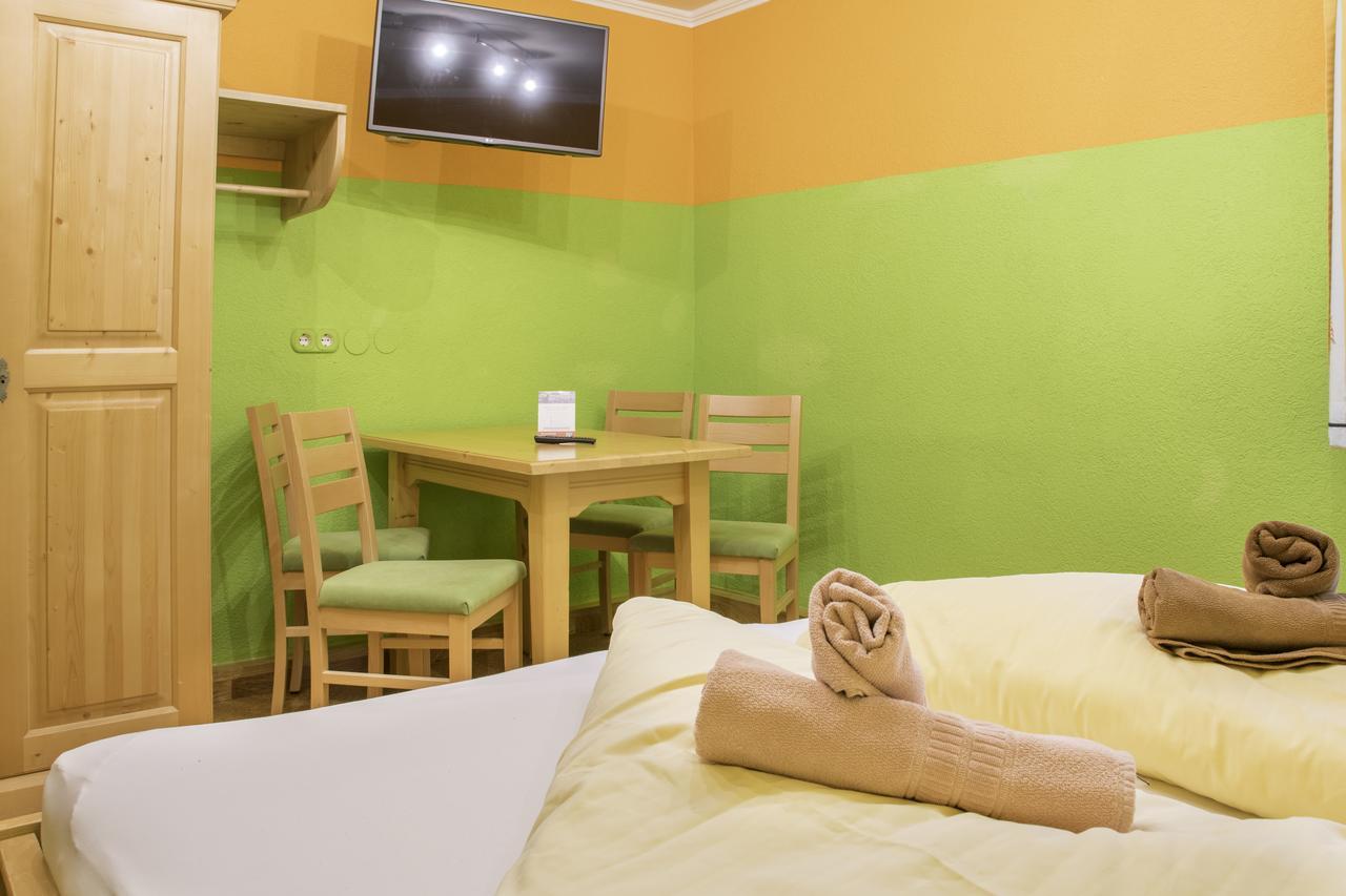 Hotel Gell Tweng Esterno foto